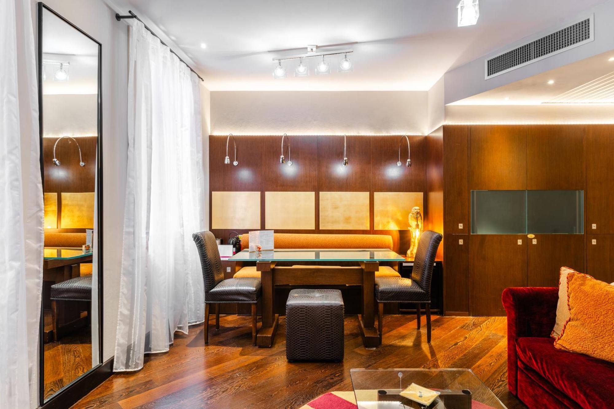 Art Hotel Commercianti Болонья Екстер'єр фото